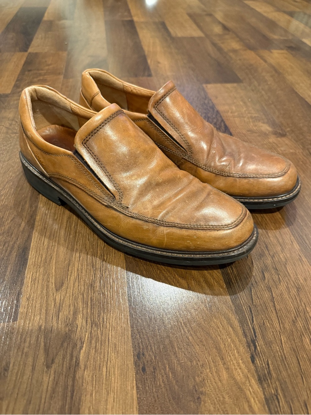 ECCO Helsinki Men’s Slip On Shoes (size 43 Or 9)